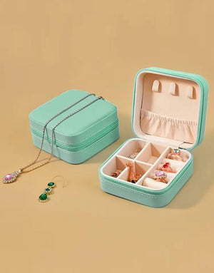 Compact Travel Jewelry Box Main image